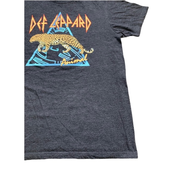 DEF LEPPARD Animal Band Graphic Tee With Cap Sleeves Charcoal Grey Size Medium - Picture 6 of 8